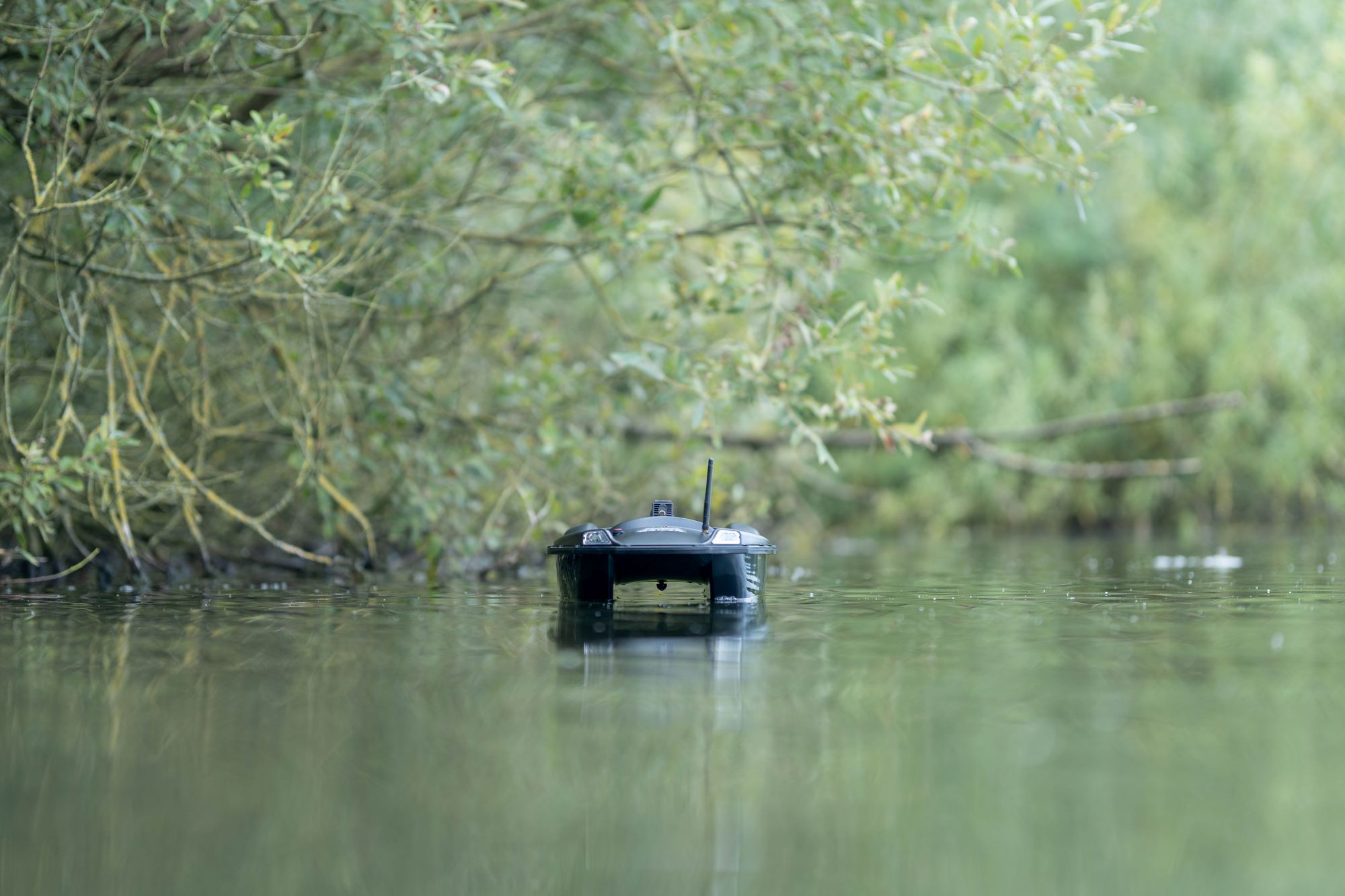 Bateau amorceur Navicarp Raider