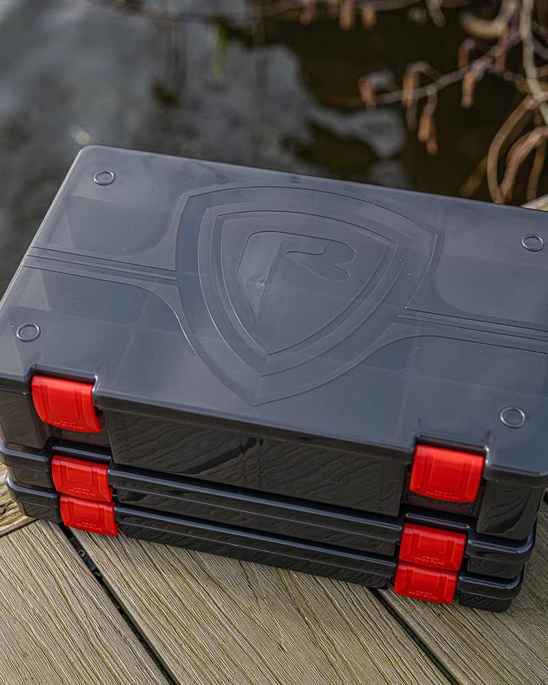 Boîte de rangement pour leurres Fox Rage Stack And Store Shield Storage Tacklebox