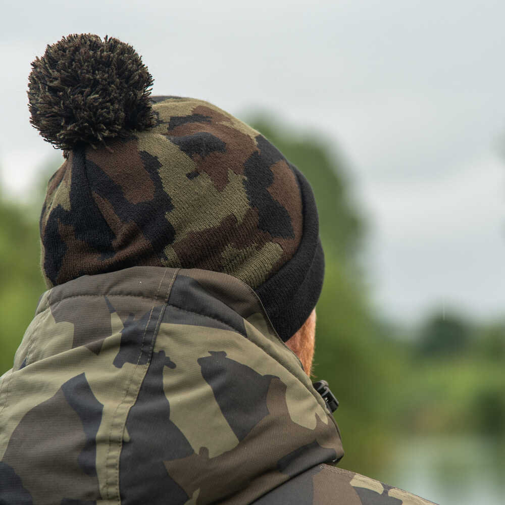 Bonnet Bobble Avid Noir et Camo